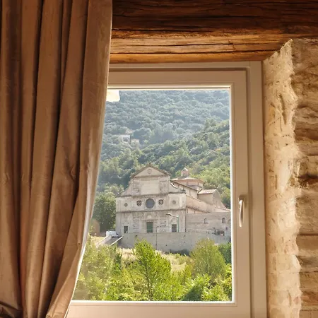 Le Di Stefano - Konukevi